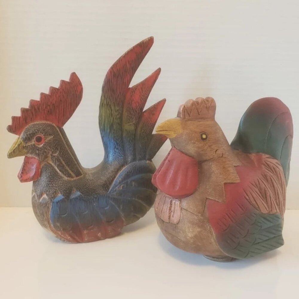 Vintage Folk Art Handcarved set of 2 Sitting RoostersChicken